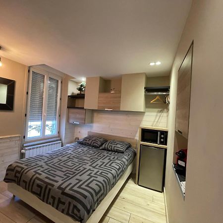 RDC 1 - Chambre meublée au cœur du centre ville de Montluçon - WIFI et NETFLIX Exterior foto