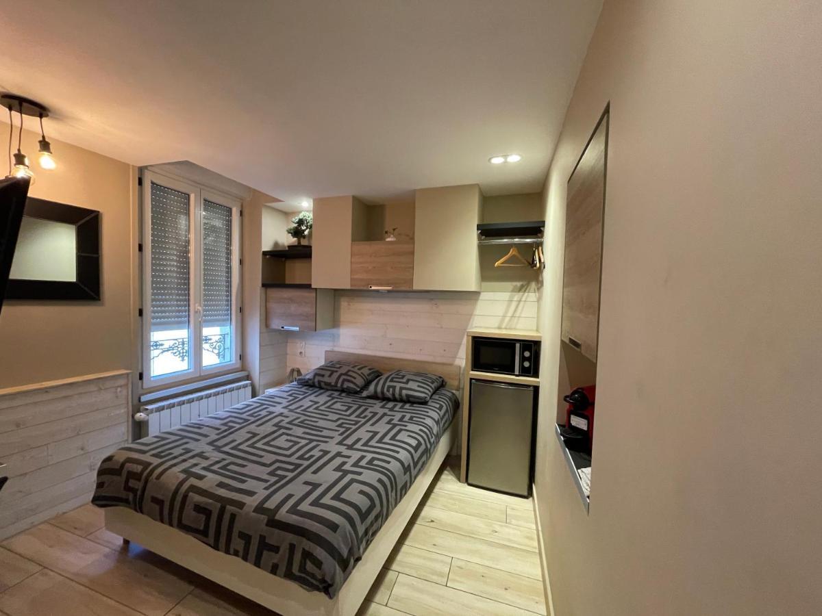 RDC 1 - Chambre meublée au cœur du centre ville de Montluçon - WIFI et NETFLIX Exterior foto