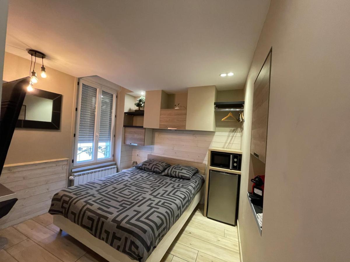 RDC 1 - Chambre meublée au cœur du centre ville de Montluçon - WIFI et NETFLIX Exterior foto