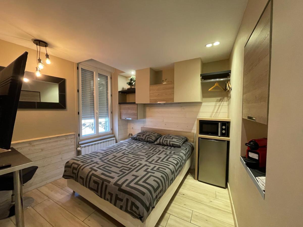 RDC 1 - Chambre meublée au cœur du centre ville de Montluçon - WIFI et NETFLIX Exterior foto
